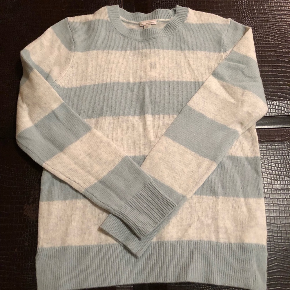 Gap Sweater, NWT